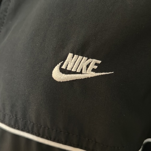 Mens Nike Winbreaker - Picture 4 of 5